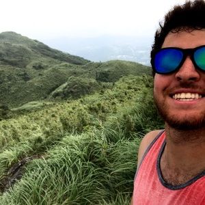 Meet your Posher, Zach